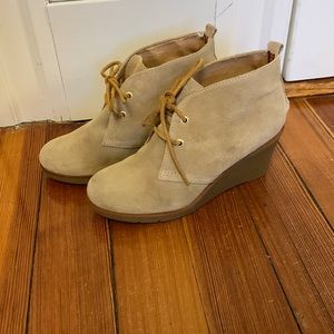 Lace up heeled booties